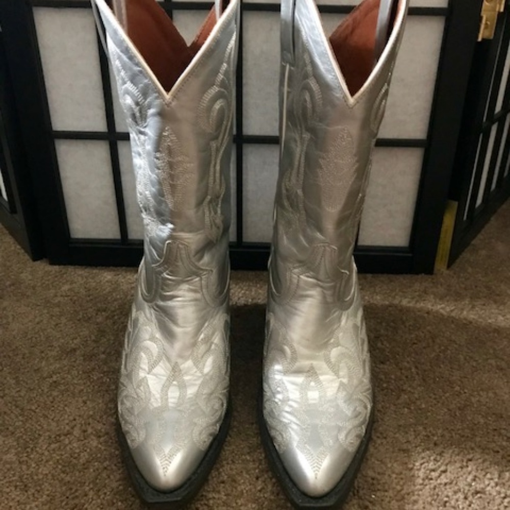 Eight Second Angel Cowgirl Boots - Silver